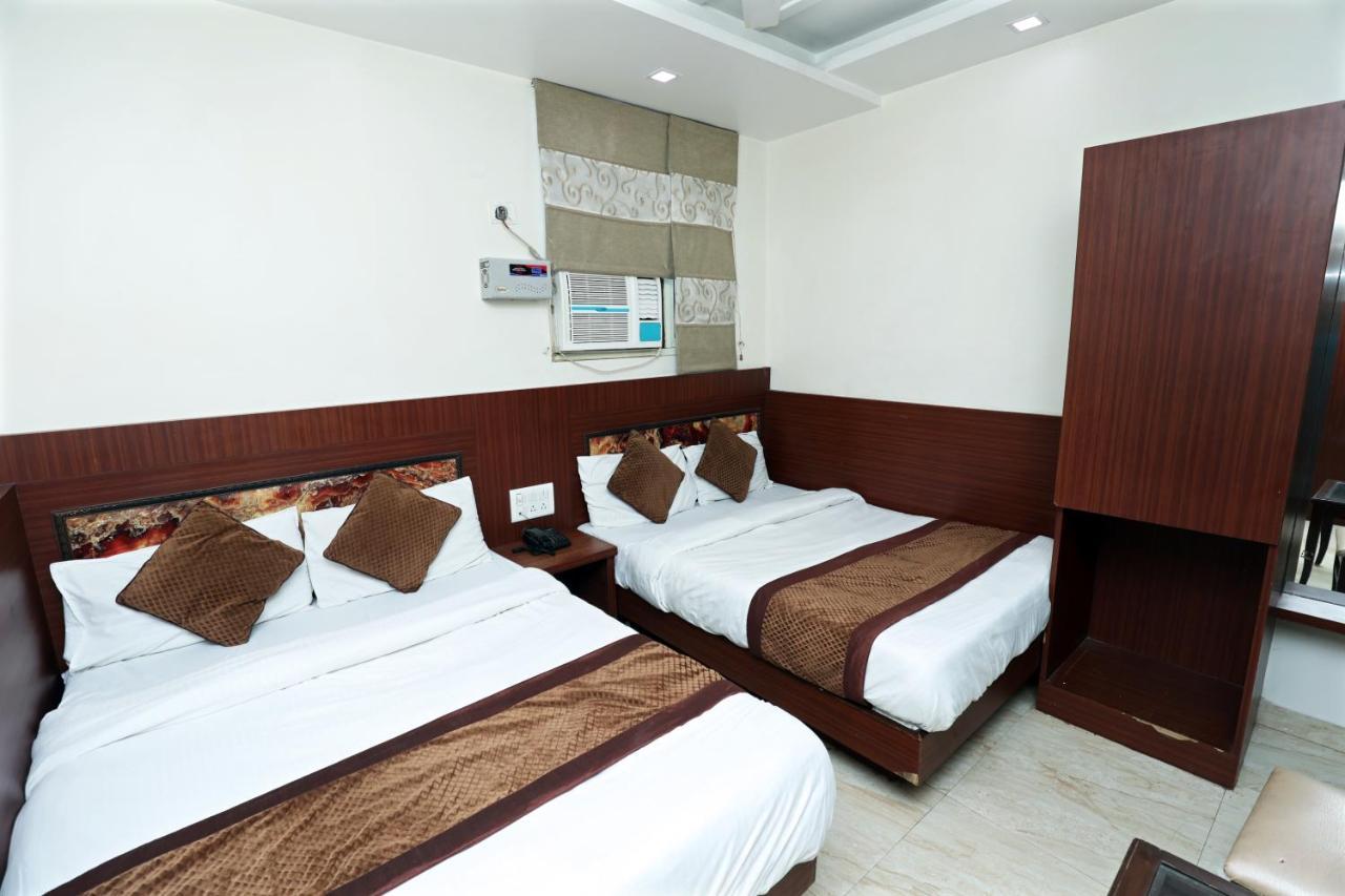 Hotel Toto International Dx Нью-Дели Экстерьер фото